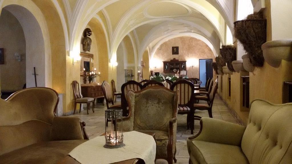 Hotel Zamek Miedzylesie Esterno foto